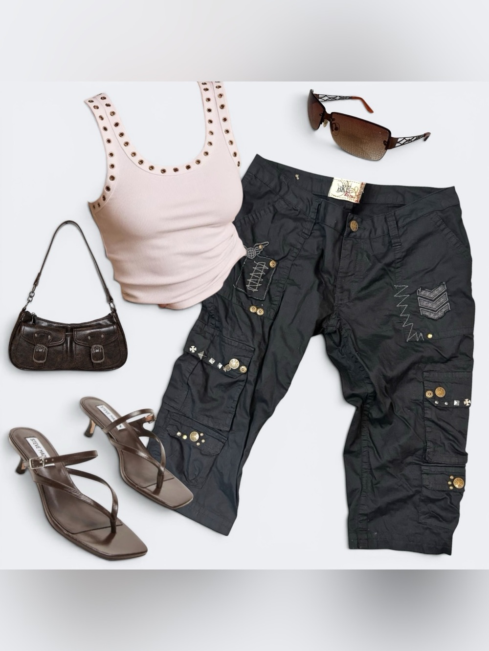 Y2K BKE Culture by Buckle Black Studded / Embellished Cargo Capris - Size 28